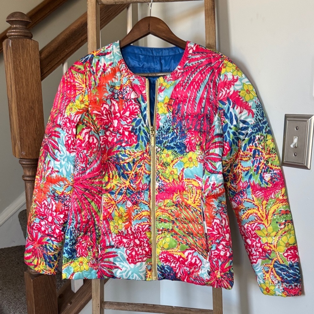 Lilly Pulitzer reversible 2 in 1 Vibrant Floral and blue Quilted Jacket